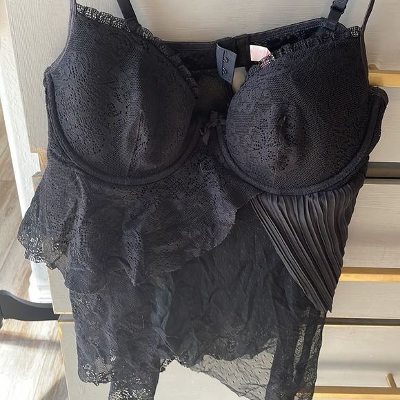Victoria’s Secret black lingerie size 36C - Picture 2 of 5